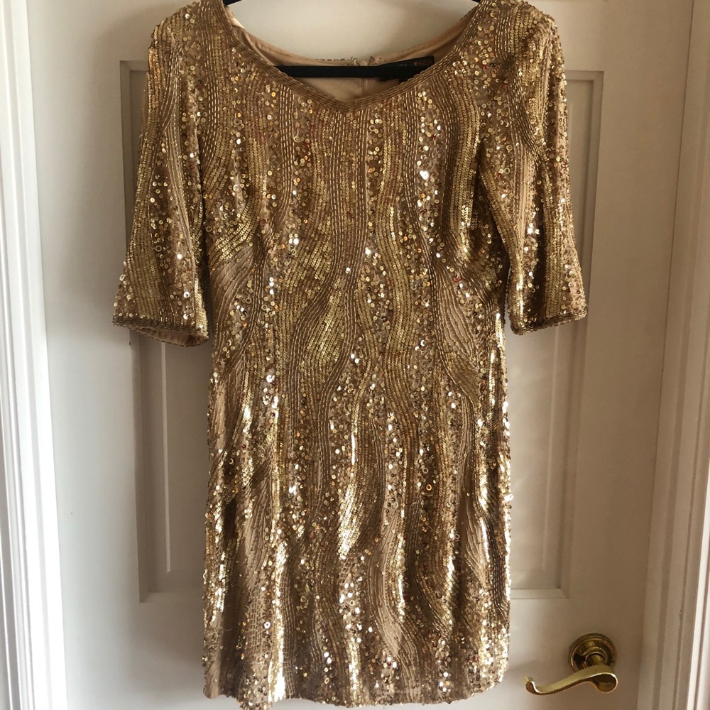 Adrianna Papell Gold Sequins Mini Dress ( 4 ) - Picture 3 of 8